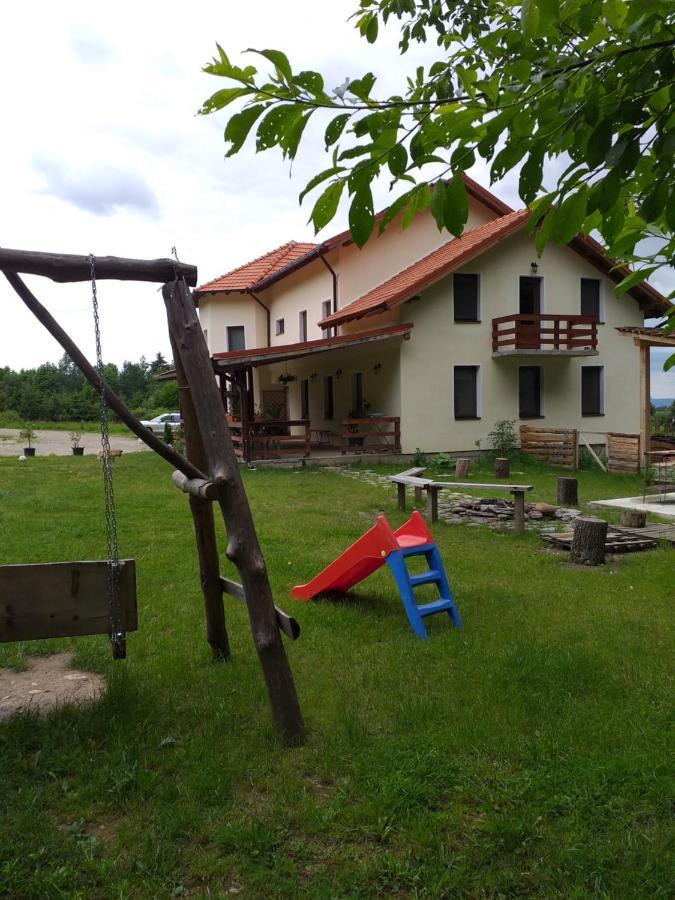 Pensiunea Rozelor Statiunea Climaterica Sambata Sîmbăta de Sus Zewnętrze zdjęcie